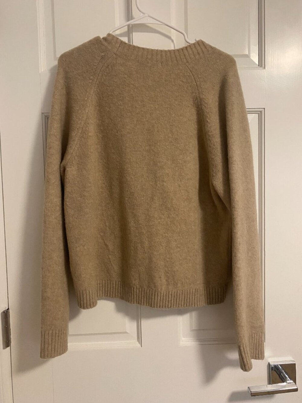 Women's Uniqlo Tan Cardigan Size Medium - Picture 4 of 9